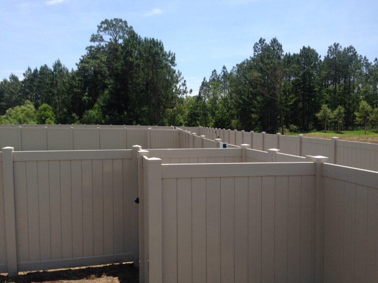 6″ T&G Locking Privacy Fence Design